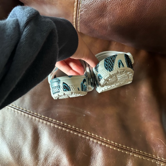 Boys crocs size 9 - Picture 5 of 5